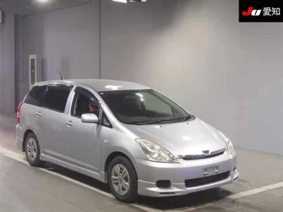 Toyota WISH  с аукциона в Японии