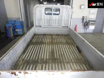 Toyota DYNA  с аукциона в Японии