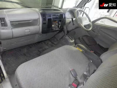 Toyota DYNA  с аукциона в Японии