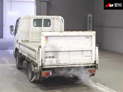 Toyota DYNA  с аукциона в Японии