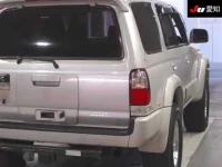 Toyota HILUX SURF лот № 4203 оценка 3.5  с аукциона в Японии 7