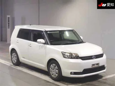 Toyota COROLLA RUMION