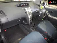Toyota VITZ лот № 30532 оценка 3  с аукциона в Японии 2