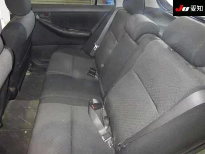 Toyota COROLLA RUNX  с аукциона в Японии