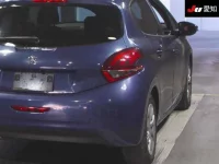 Peugeot 208 лот № 30408 оценка 3.5  с аукциона в Японии 7