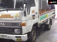 Toyota HIACE TRUCK лот № 20070 оценка 3  с аукциона в Японии 6