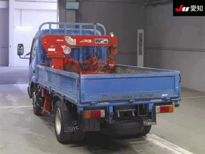 Toyota DYNA  с аукциона в Японии