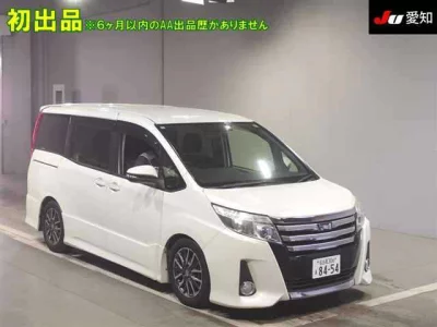 Toyota NOAH  с аукциона в Японии