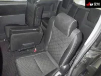 Toyota NOAH лот № 223 оценка 3.5  с аукциона в Японии 3