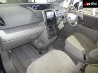 Toyota NOAH лот № 30644 оценка 3.5  с аукциона в Японии 2