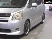 Toyota NOAH лот № 30658 оценка 3.5  с аукциона в Японии 6