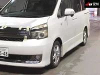Toyota VOXY лот № 4219 оценка 3.5  с аукциона в Японии 6
