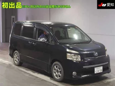 Toyota VOXY  с аукциона в Японии