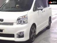 Toyota VOXY лот № 30633 оценка R  с аукциона в Японии 6