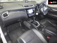 Nissan X-TRAIL лот № 30630 оценка 3.5  с аукциона в Японии 2