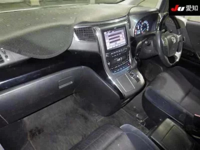 Toyota VELLFIRE  с аукциона в Японии