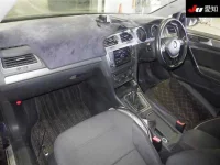 Volkswagen Golf лот № 30504 оценка 3  с аукциона в Японии 2