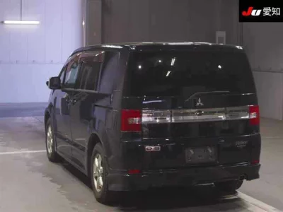 Mitsubishi DELICA D5