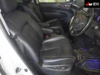Nissan ELGRAND лот № 30420 оценка 3.5  с аукциона в Японии 5