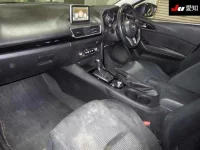 Mazda AXELA лот № 30490 оценка 3.5  с аукциона в Японии 2