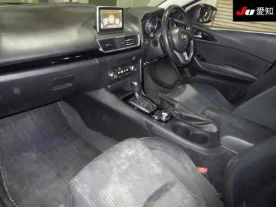 Mazda AXELA  с аукциона в Японии