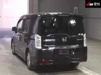 Honda STEP WAGON лот № 30434 оценка 4  с аукциона в Японии 1