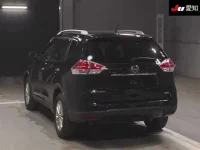 Nissan X-TRAIL лот № 30488 оценка 3.5  с аукциона в Японии 1
