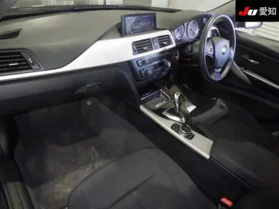 BMW 3-Series  с аукциона в Японии