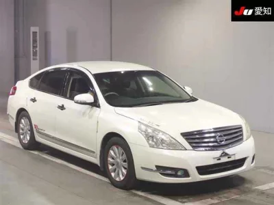 Nissan TEANA