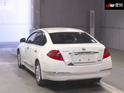 Nissan TEANA