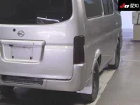 Nissan CARAVAN VAN лот № 20072 оценка 3  с аукциона в Японии 7