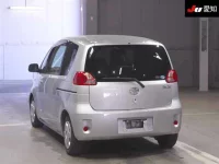 Toyota PORTE лот № 30700 оценка R  с аукциона в Японии 1