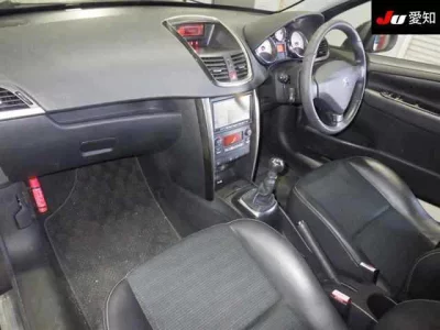 Peugeot 207  с аукциона в Японии