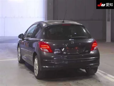 Peugeot 207  с аукциона в Японии