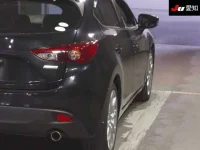 Mazda AXELA лот № 242 оценка 4  с аукциона в Японии 7