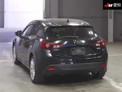Mazda AXELA  с аукциона в Японии