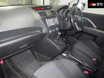 Mazda PREMACY  с аукциона в Японии