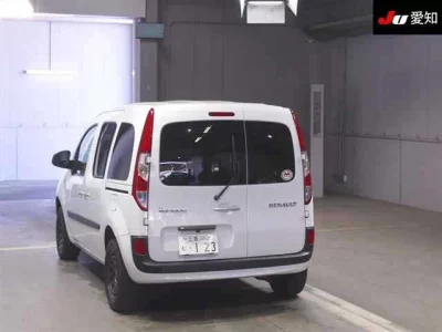 Renault KANGOO  с аукциона в Японии