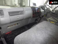 Hino DUTRO лот № 8052 оценка 3.5  с аукциона в Японии 2