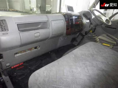 Hino DUTRO  с аукциона в Японии