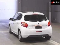 Peugeot 208 лот № 251 оценка 3.5  с аукциона в Японии 1