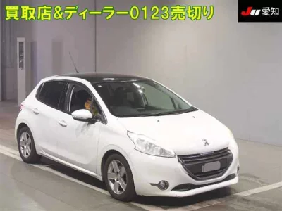 Peugeot 208  с аукциона в Японии