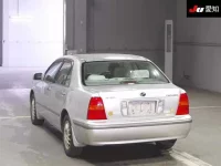 Toyota PROGRES лот № 30721 оценка 3.5  с аукциона в Японии 1