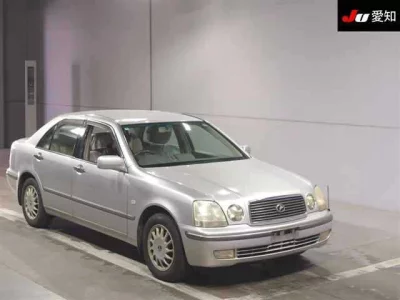 Toyota PROGRES  с аукциона в Японии