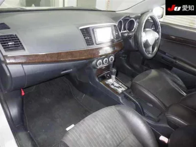 Mitsubishi GALANT FORTIS