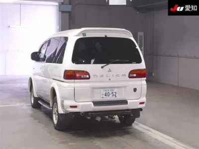 Mitsubishi DELICA