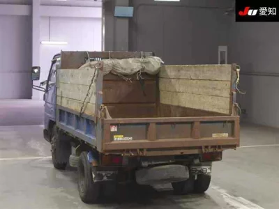 Mazda TITAN  с аукциона в Японии