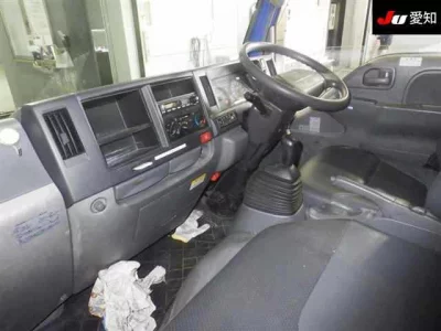 Mazda TITAN  с аукциона в Японии