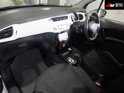 Citroen C3  с аукциона в Японии