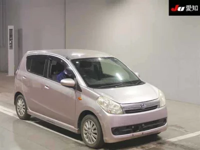 Daihatsu MIRA  с аукциона в Японии